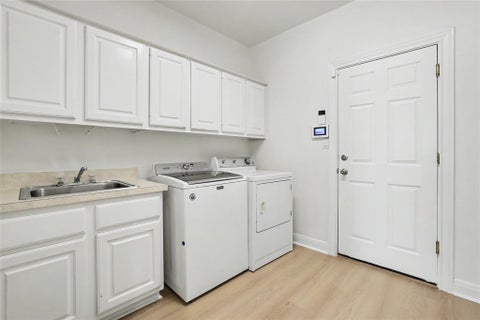 Tiny photo for 38 Tiburon DR, The Hills, TX 78738 (MLS # 1315567)