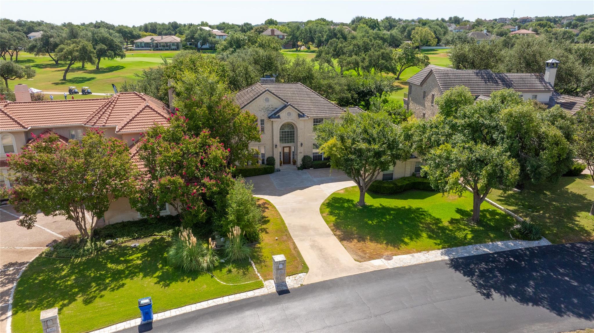 38 Tiburon DR