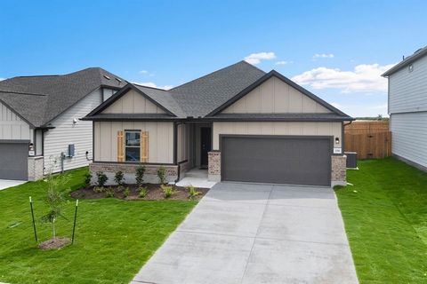 Photo of 256 Little Green TRL, Jarrell, TX 76537 (MLS # 2301679)