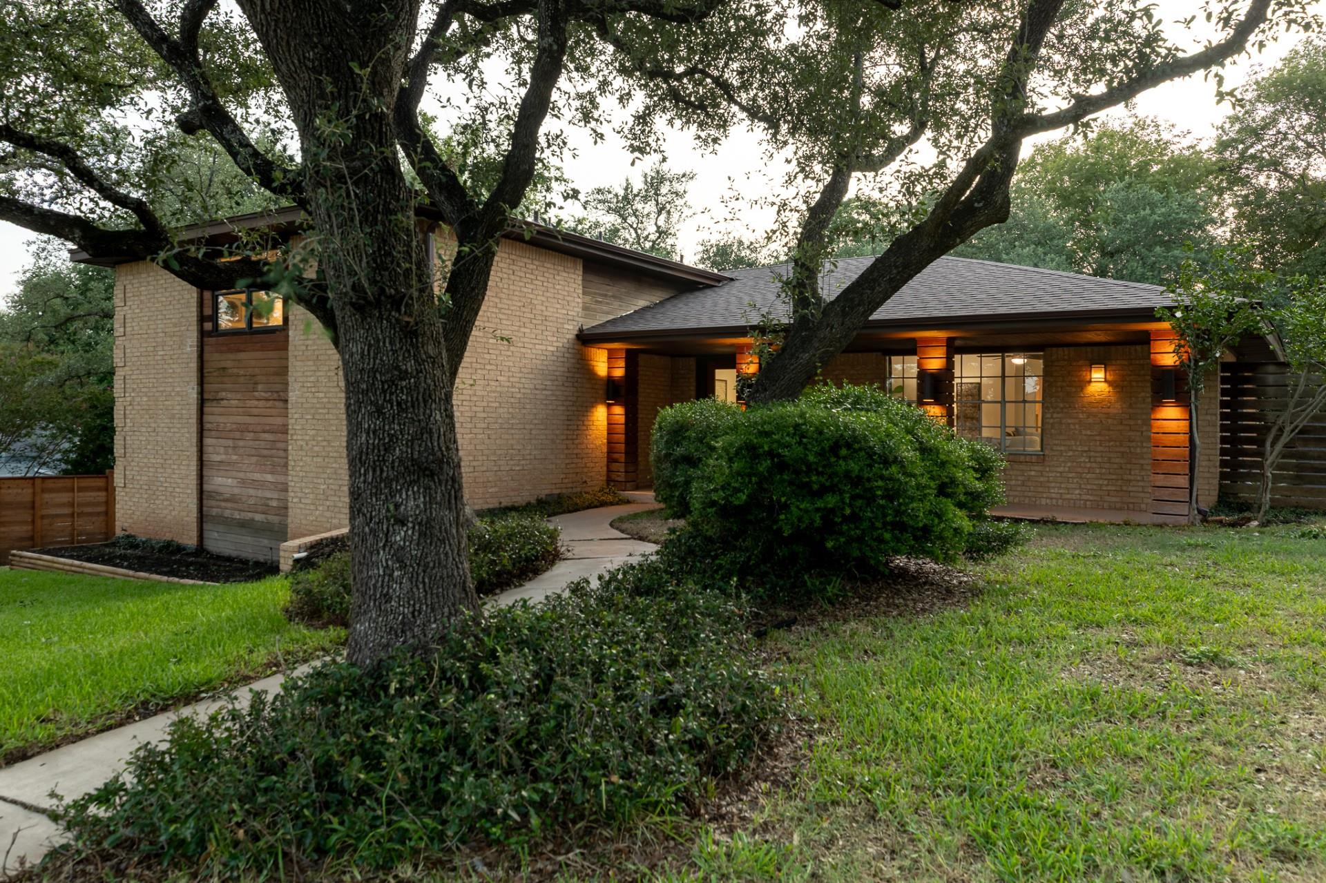 9404 Springwood DR