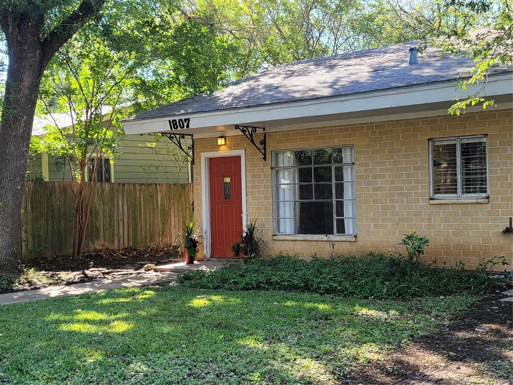 Photo of 1807 W 38th ST, Austin, TX 78731 (MLS # 9336827)