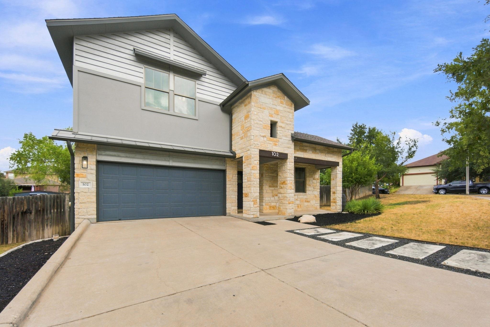 102 Chestnut CT