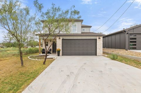 A home in Cottonwood Shores