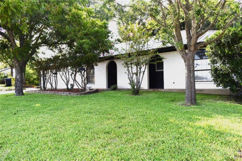 Photo of 1702 Pecos Ave, Rockdale, TX 76567 (MLS # 9194742)