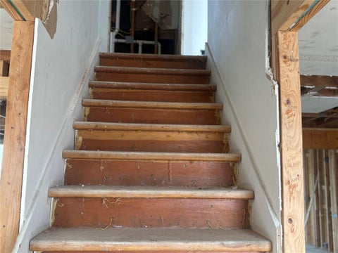 Tiny photo for 8702 S Bridgeport DR, Austin, TX 78758 (MLS # 3329146)