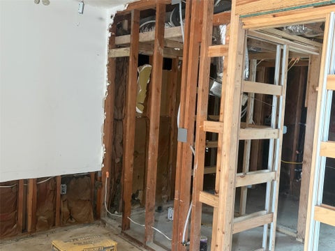 Tiny photo for 8702 S Bridgeport DR, Austin, TX 78758 (MLS # 3329146)