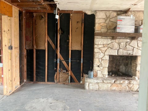 Tiny photo for 8702 S Bridgeport DR, Austin, TX 78758 (MLS # 3329146)