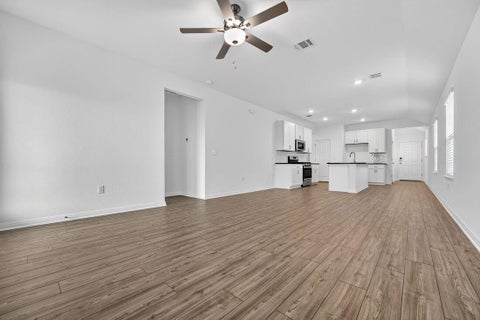 Tiny photo for 14130 Edna Maxine WALK, Del Valle, TX 78617 (MLS # 1139372)