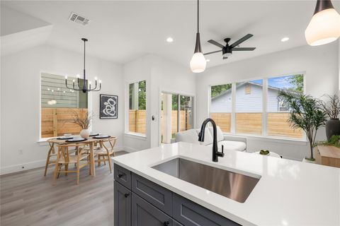 Tiny photo for 1700 Pennsylvania Ave, Austin, TX 78702 (MLS # 4546508)
