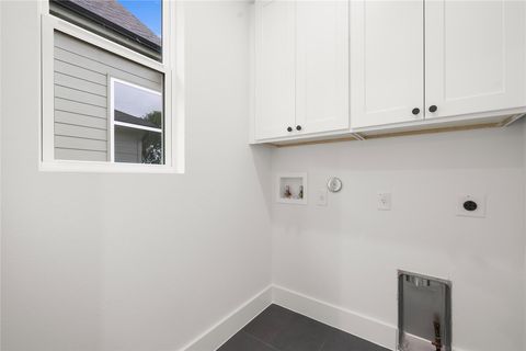 Tiny photo for 1700 Pennsylvania Ave, Austin, TX 78702 (MLS # 4546508)