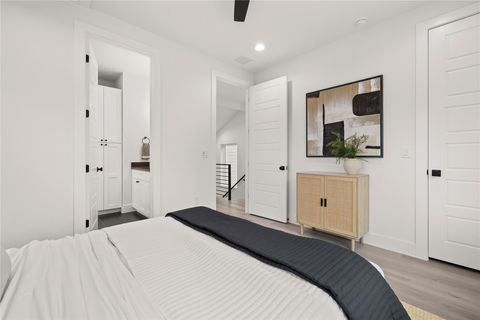 Tiny photo for 1700 Pennsylvania Ave, Austin, TX 78702 (MLS # 4546508)