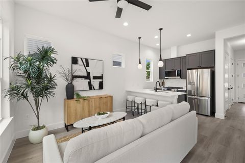 Tiny photo for 1700 Pennsylvania Ave, Austin, TX 78702 (MLS # 4546508)