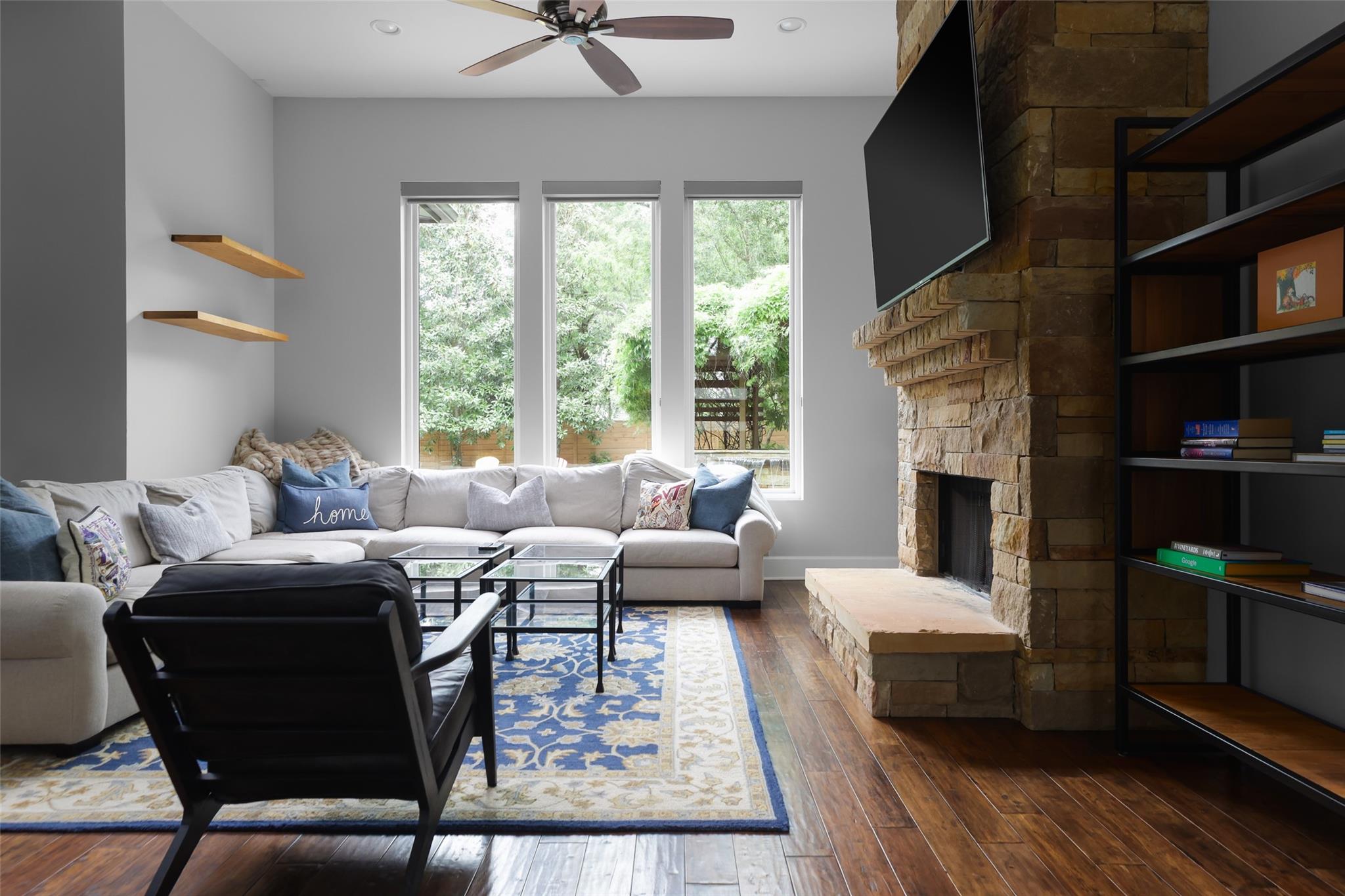 401 Rocky River RD