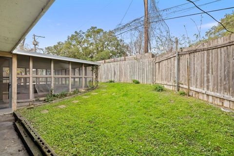 Tiny photo for 601 Sandringham CIR, Austin, TX 78704 (MLS # 7365762)