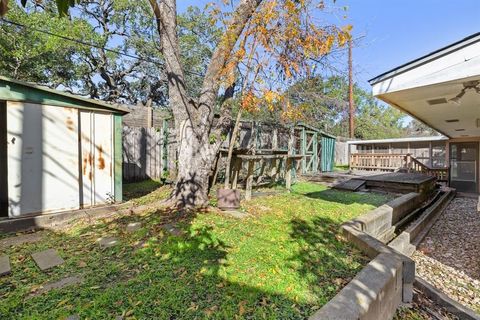 Tiny photo for 601 Sandringham CIR, Austin, TX 78704 (MLS # 7365762)