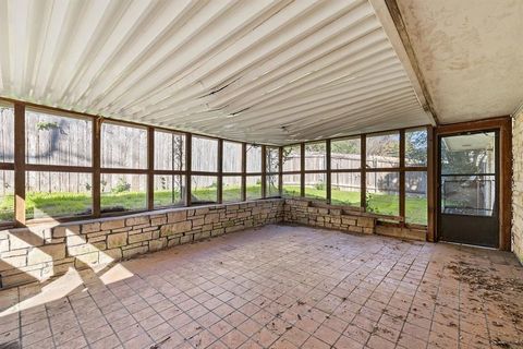 Tiny photo for 601 Sandringham CIR, Austin, TX 78704 (MLS # 7365762)