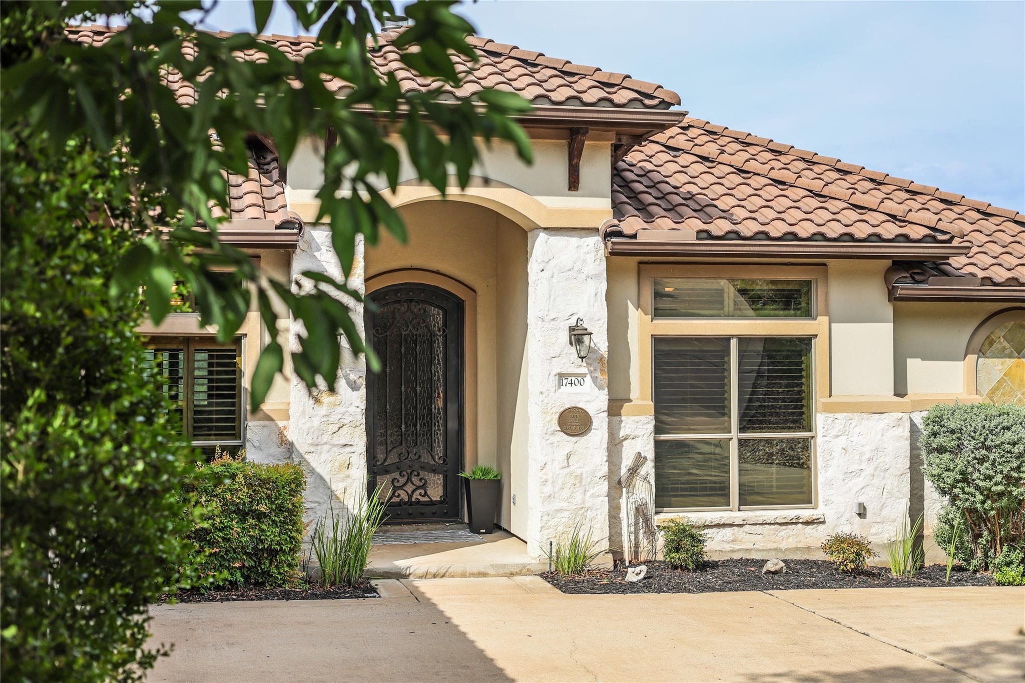 17400 Northlake Hills DR