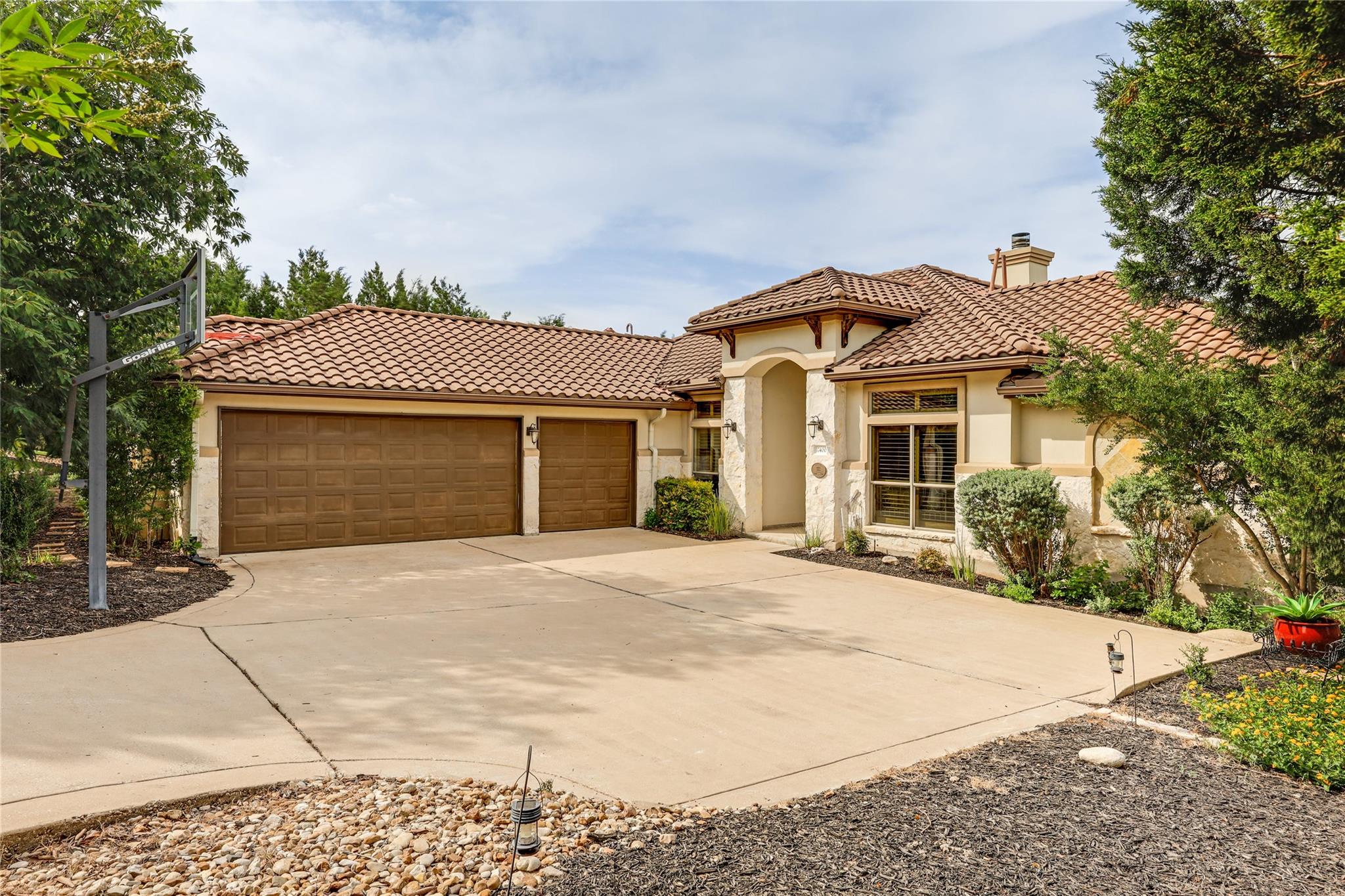 17400 Northlake Hills DR