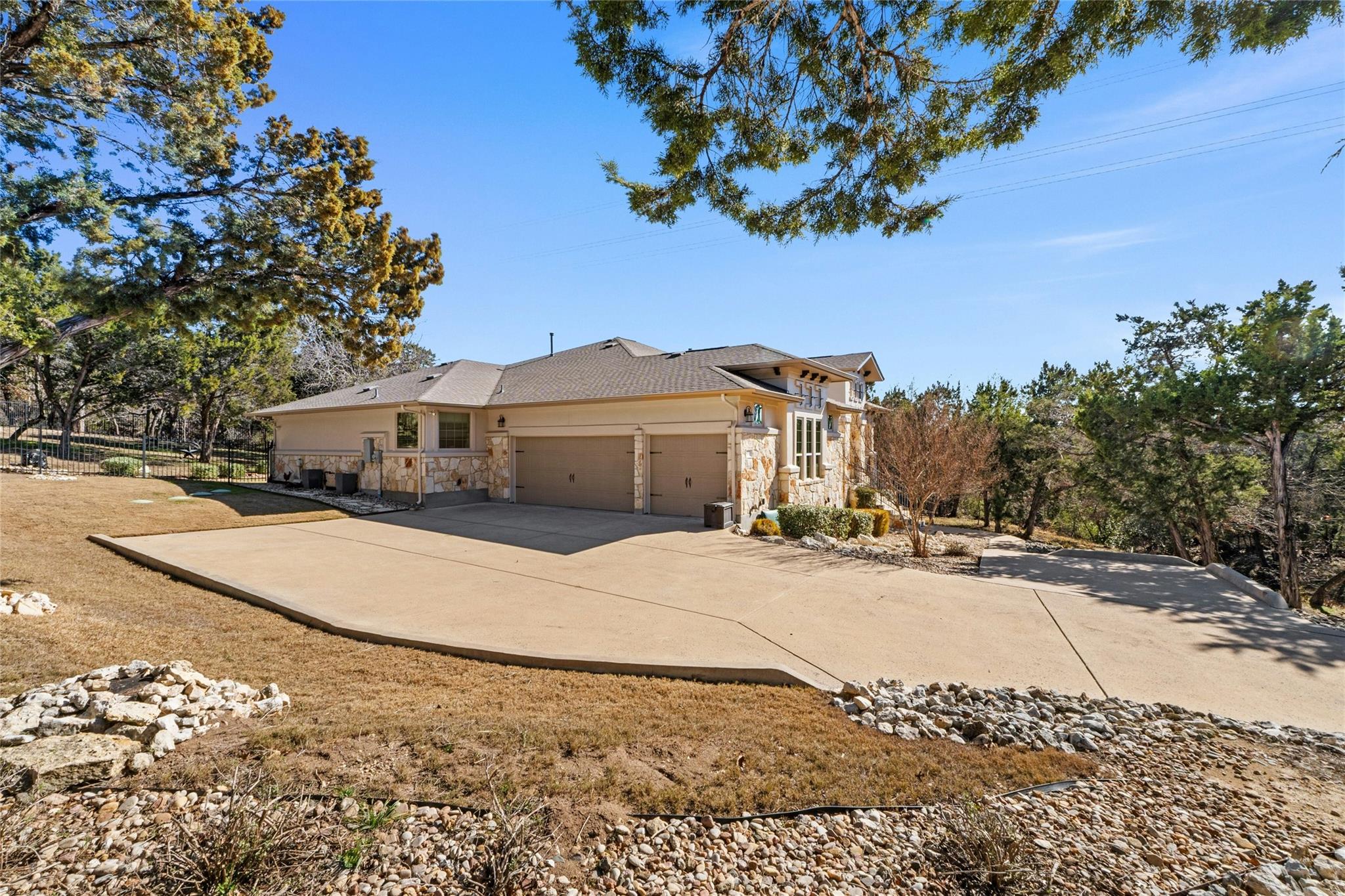 804 Laughing Dog CT