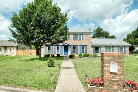 1604 W Creek LOOP Round Rock TX 78681