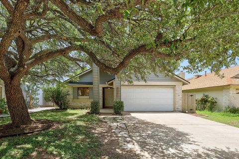 Photo of 2205 Waterway BND, Austin, TX 78728 (MLS # 4395415)