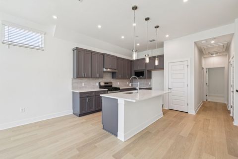 Tiny photo for 200 W 56th ST #5101, Austin, TX 78751 (MLS # 4398067)