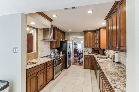 Photo of 6007 Gardenridge HOLW, Austin, TX 78750 (MLS # 4147988)