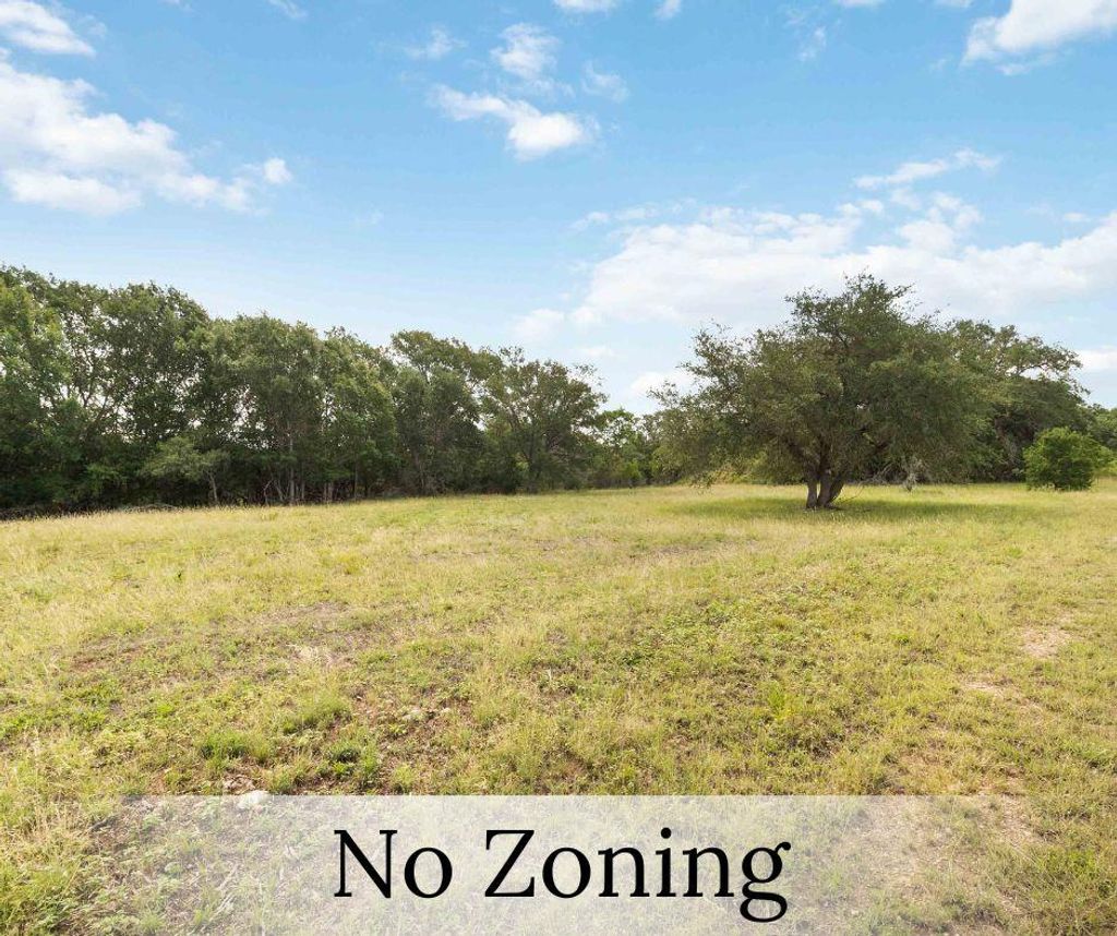 Photo of 227 Henderson LN, Lockhart, TX 78644 (MLS # 2139386)