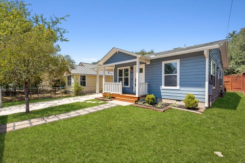 Tiny photo for 2702 Crest Ave #1, Austin, TX 78702 (MLS # 2803970)