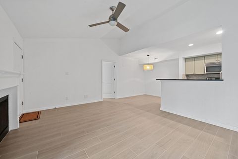 Tiny photo for 3204 Menchaca RD #212, Austin, TX 78704 (MLS # 5453541)