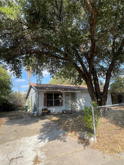 Photo of 6208 Carnation TER, Austin, TX 78741 (MLS # 2146325)
