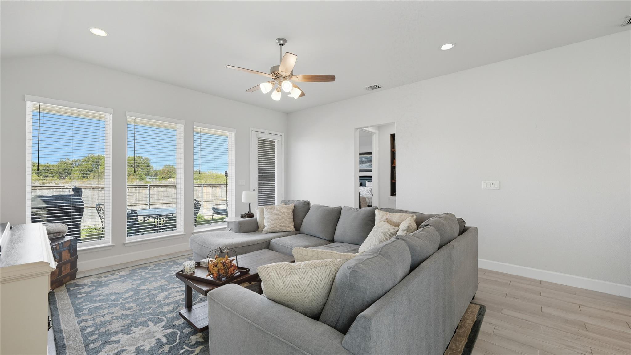 1009 Blue Oak BLVD