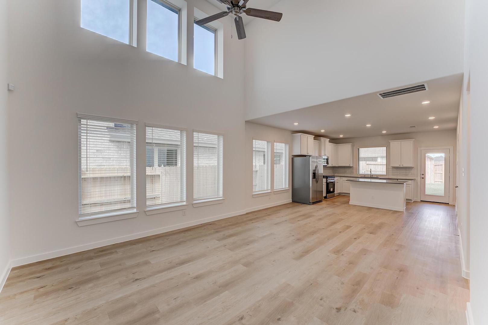 140 Bloomington LOOP