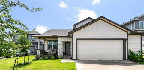 288 Caddo BND Kyle TX 78640