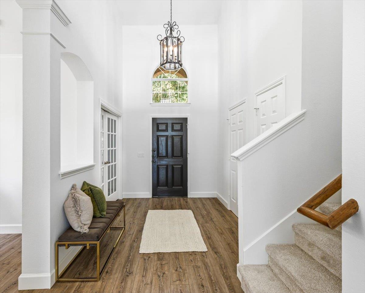 2106 Chalk Hill CV