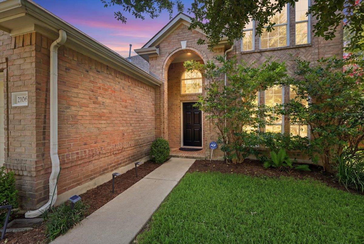 2106 Chalk Hill CV