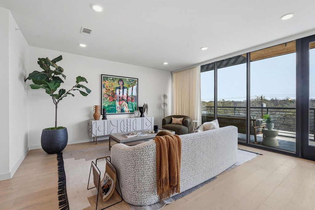 Photo of 1600 S 1st ST #410, Austin, TX 78704 (MLS # 7724935)