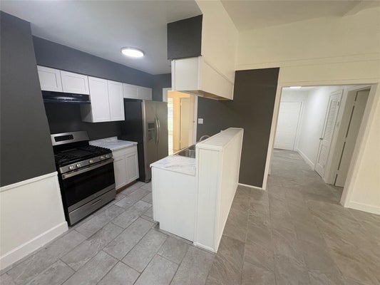 6220 THURGOOD AVE, AUSTIN, TX 78721 - Image 93d5fffa9ec5a7465f8f62fe2610f6b0/388101895