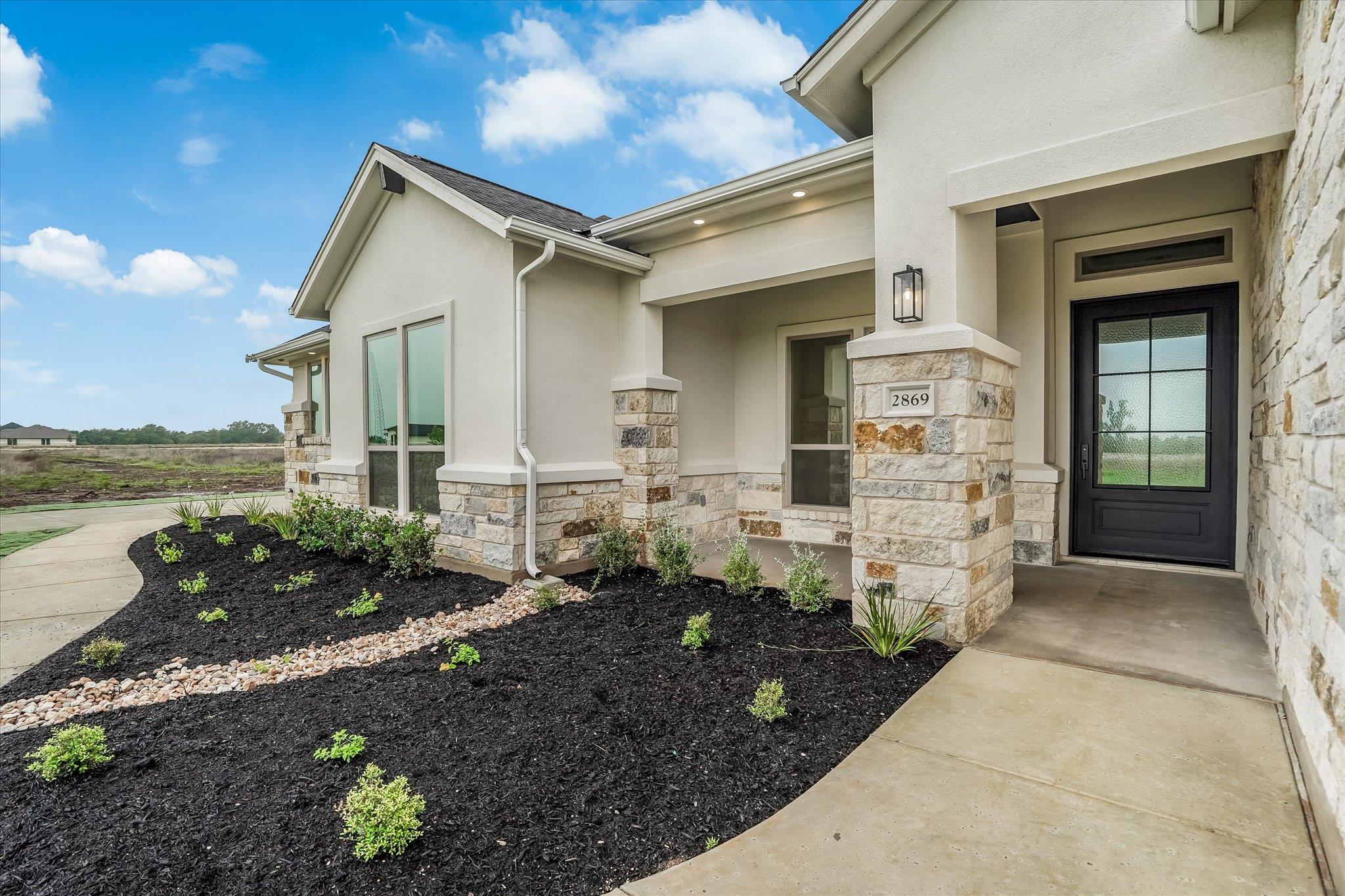 2869 Honeywood DR
