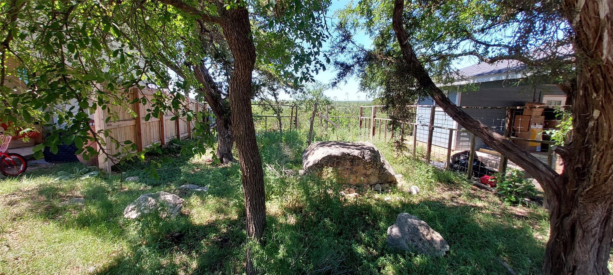 174 Shady Bluff DR