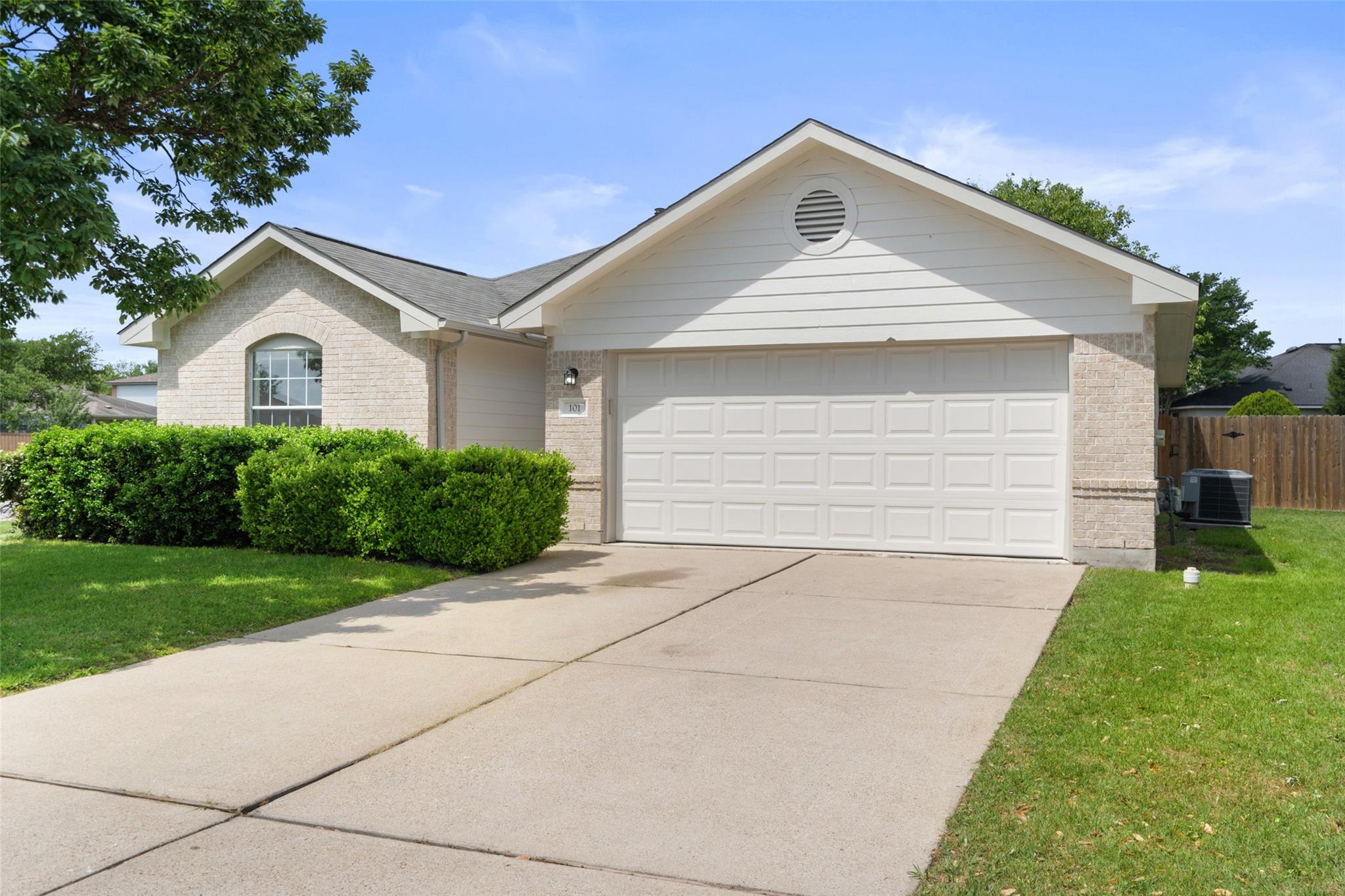 101 N Pauley DR