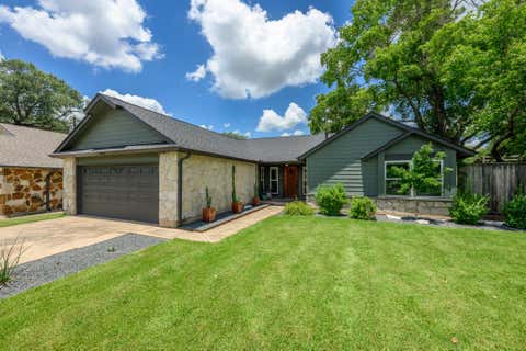 Photo of 6569 Fair Valley TRL, Austin, TX 78749 (MLS # 7042836)