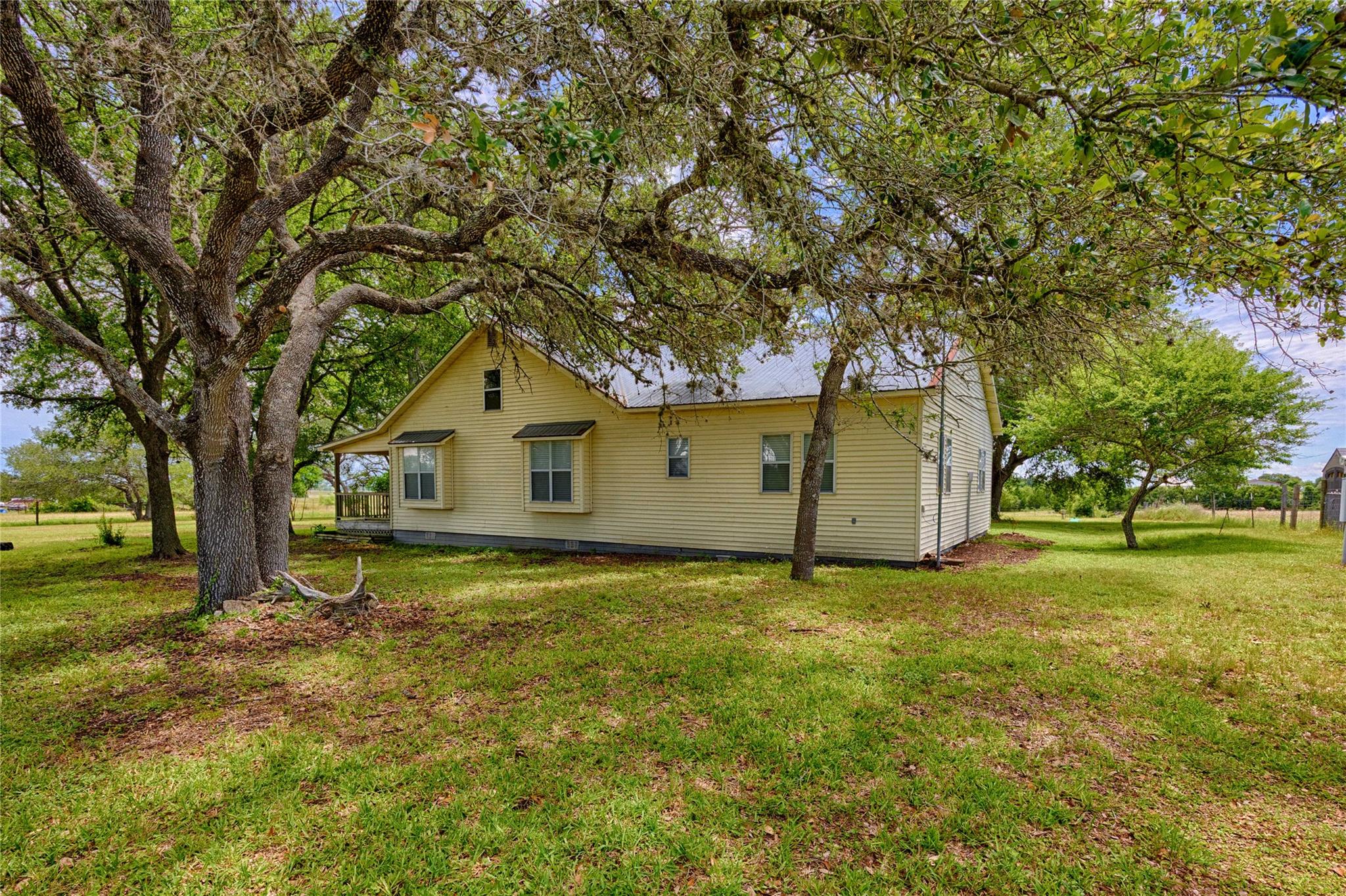 3814 Maeker RD