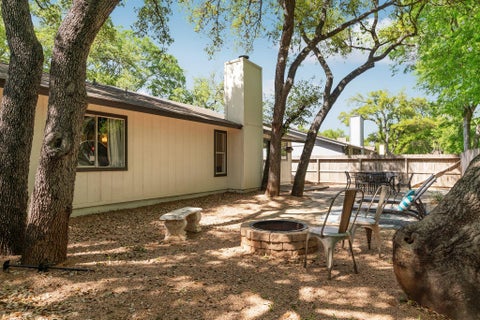 Tiny photo for 7507 Bender DR, Austin, TX 78749 (MLS # 8361544)