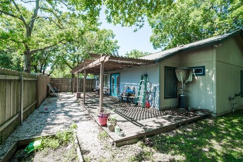 Tiny photo for 6009 Baton Rouge DR, Austin, TX 78727 (MLS # 5627580)