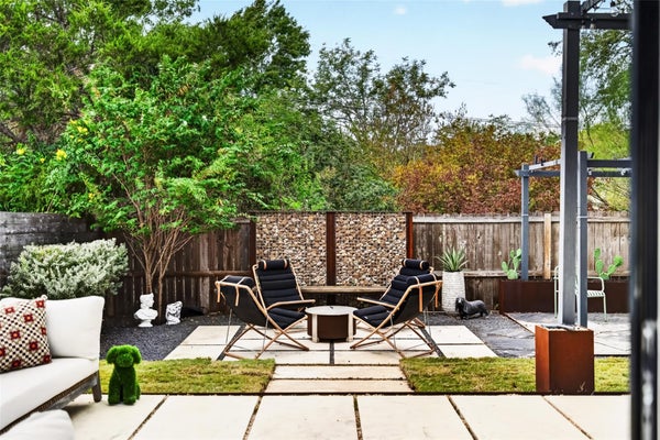 5708 SUTHERLIN RD APT 14, AUSTIN, TX 78723 - Image 94093fb84791ef77bbe3e9a1656996ea/78628386