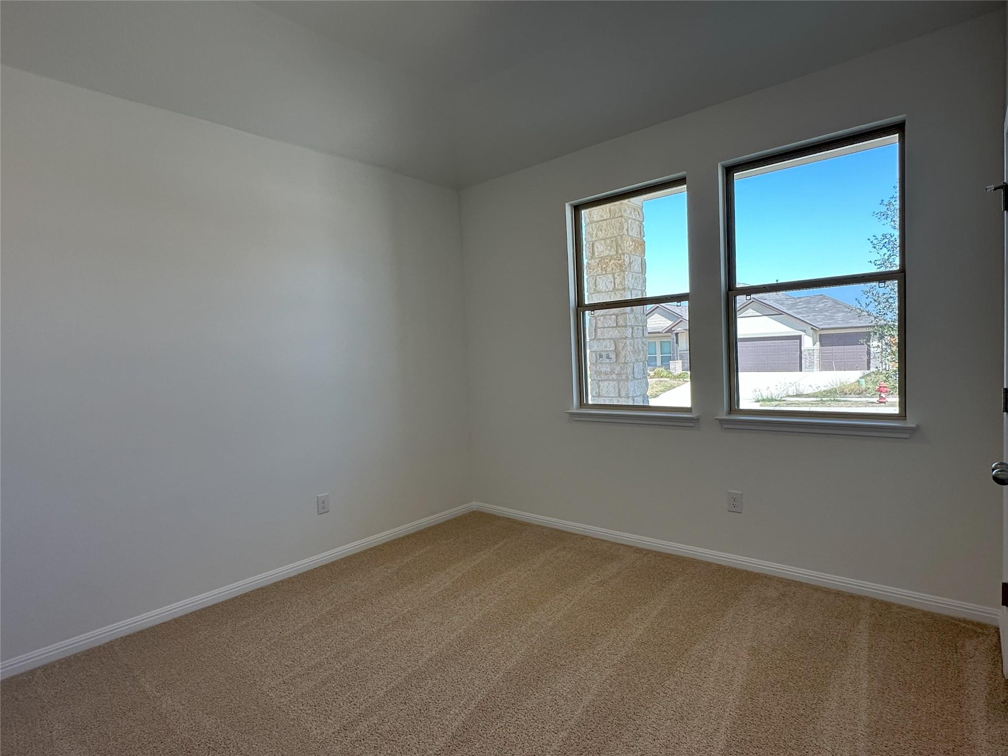 192 Dogvane CIR