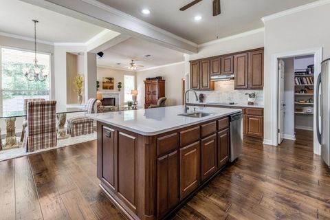 Tiny photo for 402 Palos Verdes DR, Lakeway, TX 78734 (MLS # 7889626)