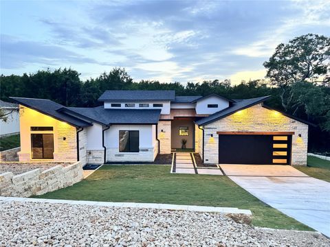 Photo of 4400 Lindberg LN, Lago Vista, TX 78645 (MLS # 3365430)