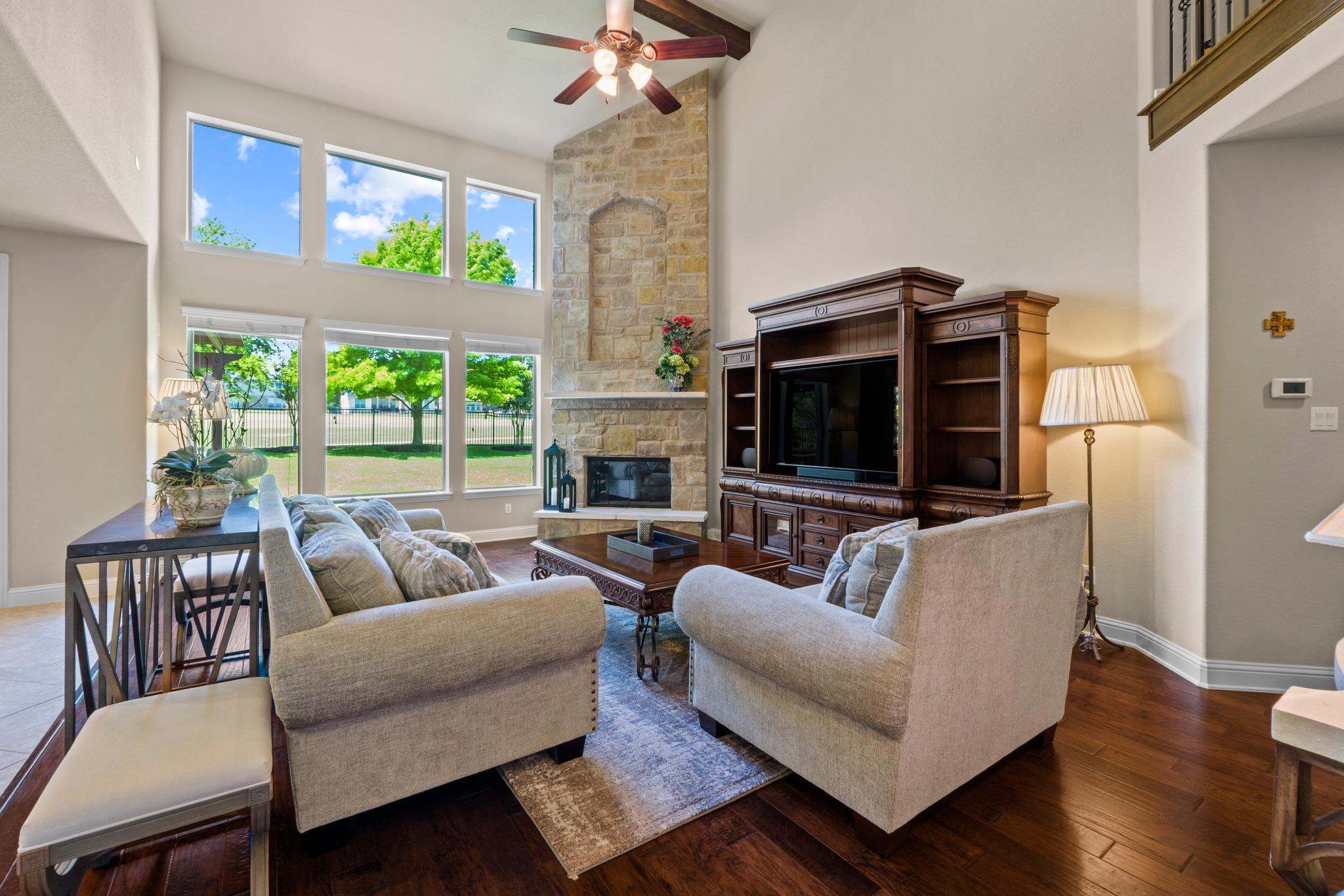 4523 Sansone DR